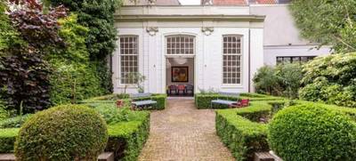 Foto von Monumentaal Pand in een Aangename Omgeving