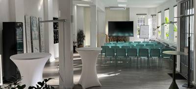 Foto von BACKYARD LOFT