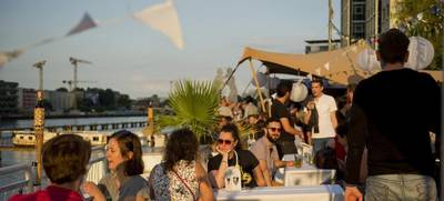 Foto von Sommerparty auf der Spree