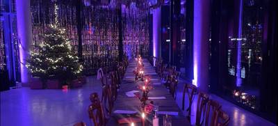 Foto von Weihnachtsfeier in der Eventlocation
