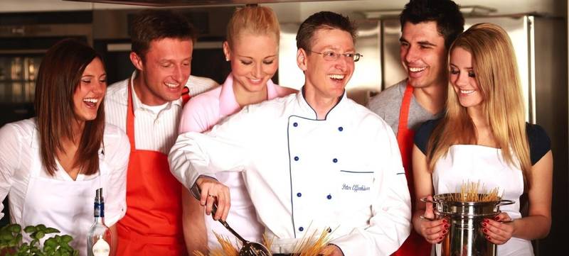 Foto 7 von Der Kochclub im Plana Küchenland - Peter Offenhäuser