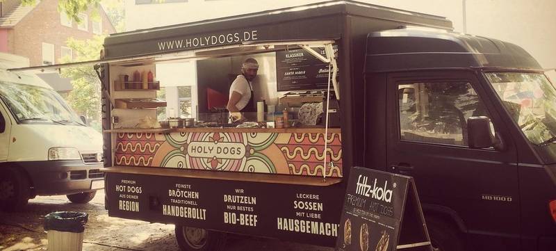 Foto 7 von HOLY DOGS