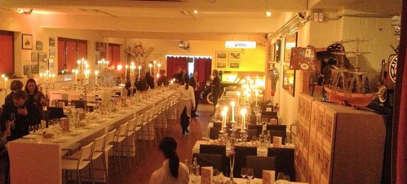 Foto 2 von Oldtimer Lounge