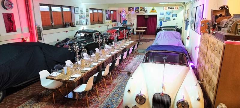 Foto 1 von Oldtimer Lounge