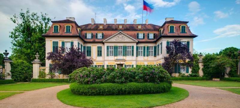 Foto 1 von Schloss Dennenlohe