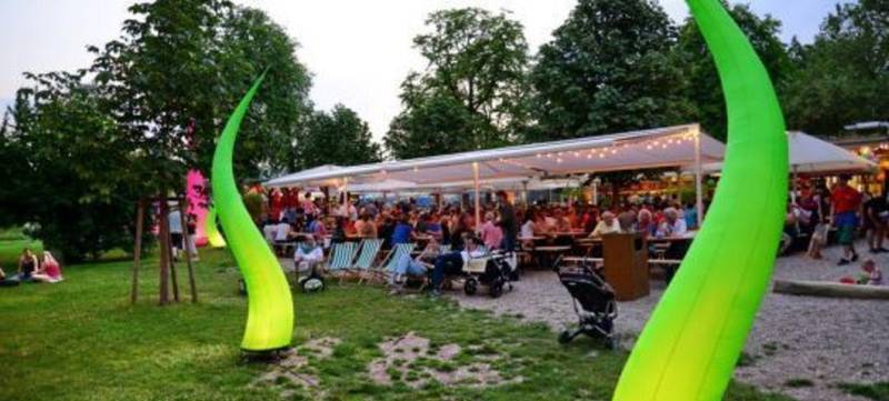 Foto 2 von Biergarten im Stuttgarter Schlossgarten