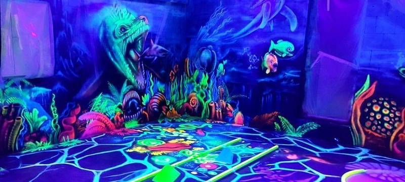 Foto 3 von 4D Schwarzlicht Minigolf in der GlowZone Düsseldorf