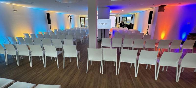 Foto 2 von Cloud Event