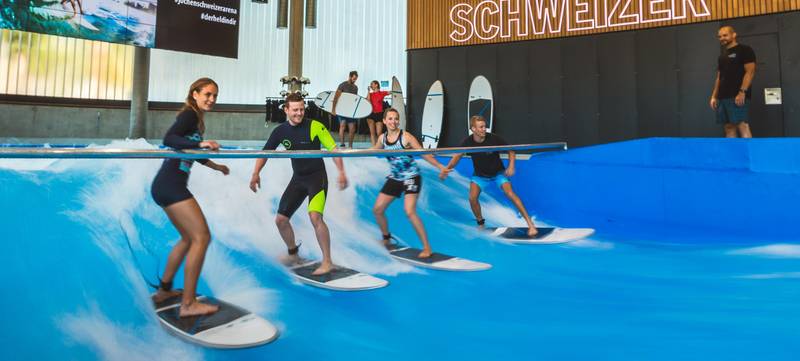 Foto 2 von Indoor Surfing auf der stehenden Welle