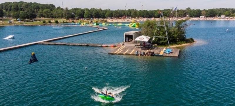 Foto 2 von Robinson-Insel: Gehoben als Sundowner-Party oder Empfang oder sportlich
