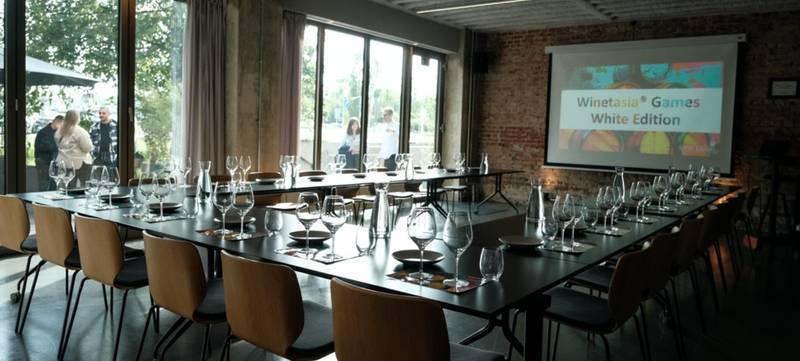 Foto 2 von Weintasting + Gameshow: Winetasia® Games - White Edition