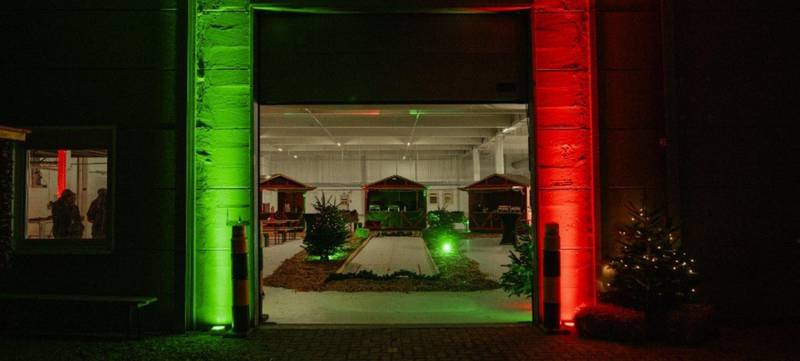 Foto 3 von Mobiler Weihnachtsmarkt – Ihr eigener Budenzauber für die Firmenfeier