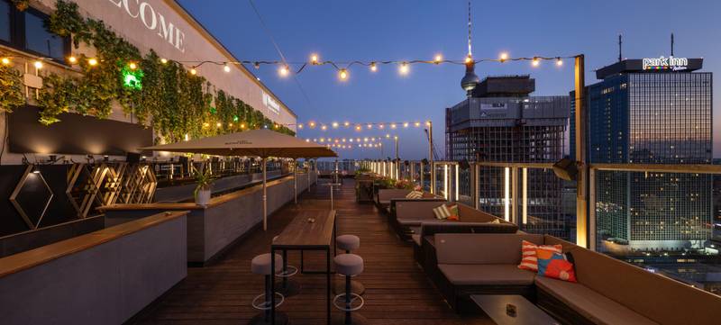 Foto 1 von WEEKEND Rooftop Club und Eventlocation