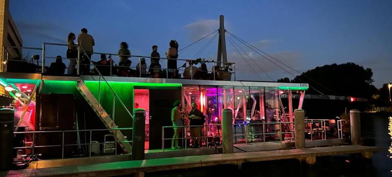 Foto 2 von WildKraut Eventschiff | Stilvolle Privatevents und Firmenfeiern auf dem Wasser in Berlin
